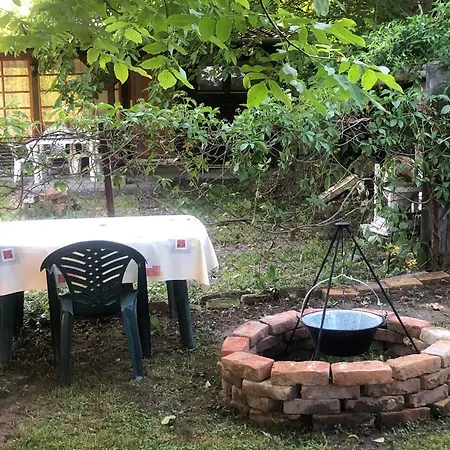 Holiday home Nika Nyaralo Jakuzzival *