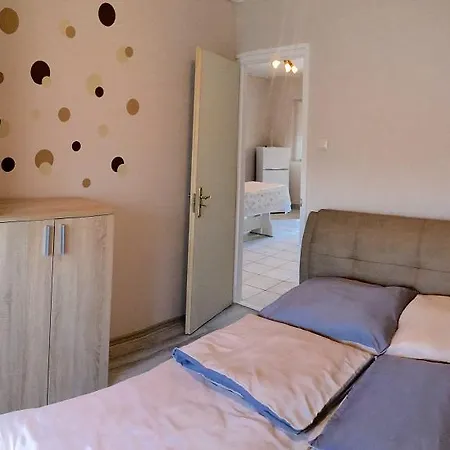 Holiday home Nika Nyaralo Jakuzzival